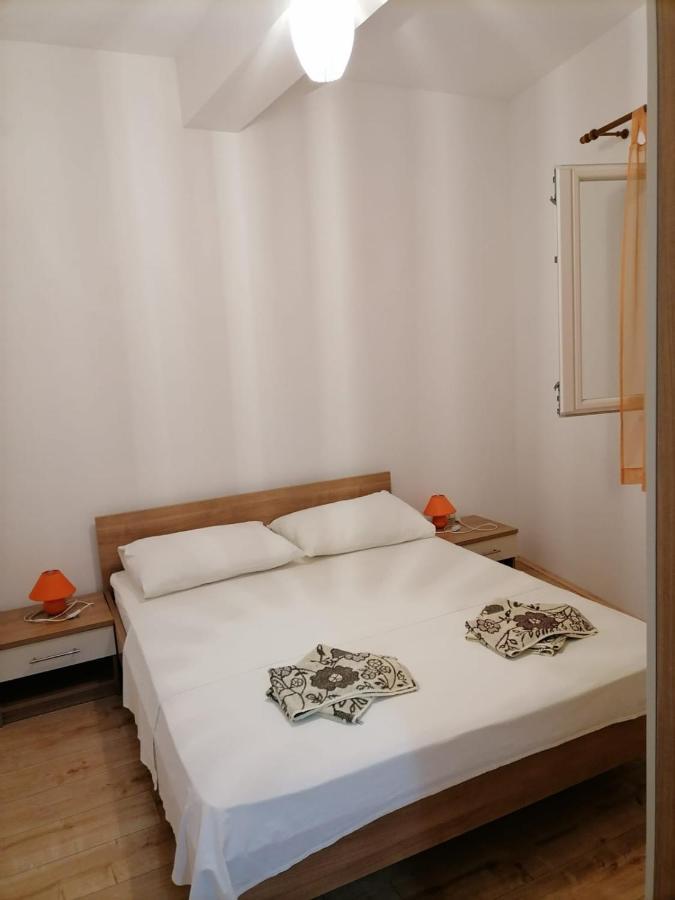 Apartmani Gajeta Biograd Na Moru Exterior foto